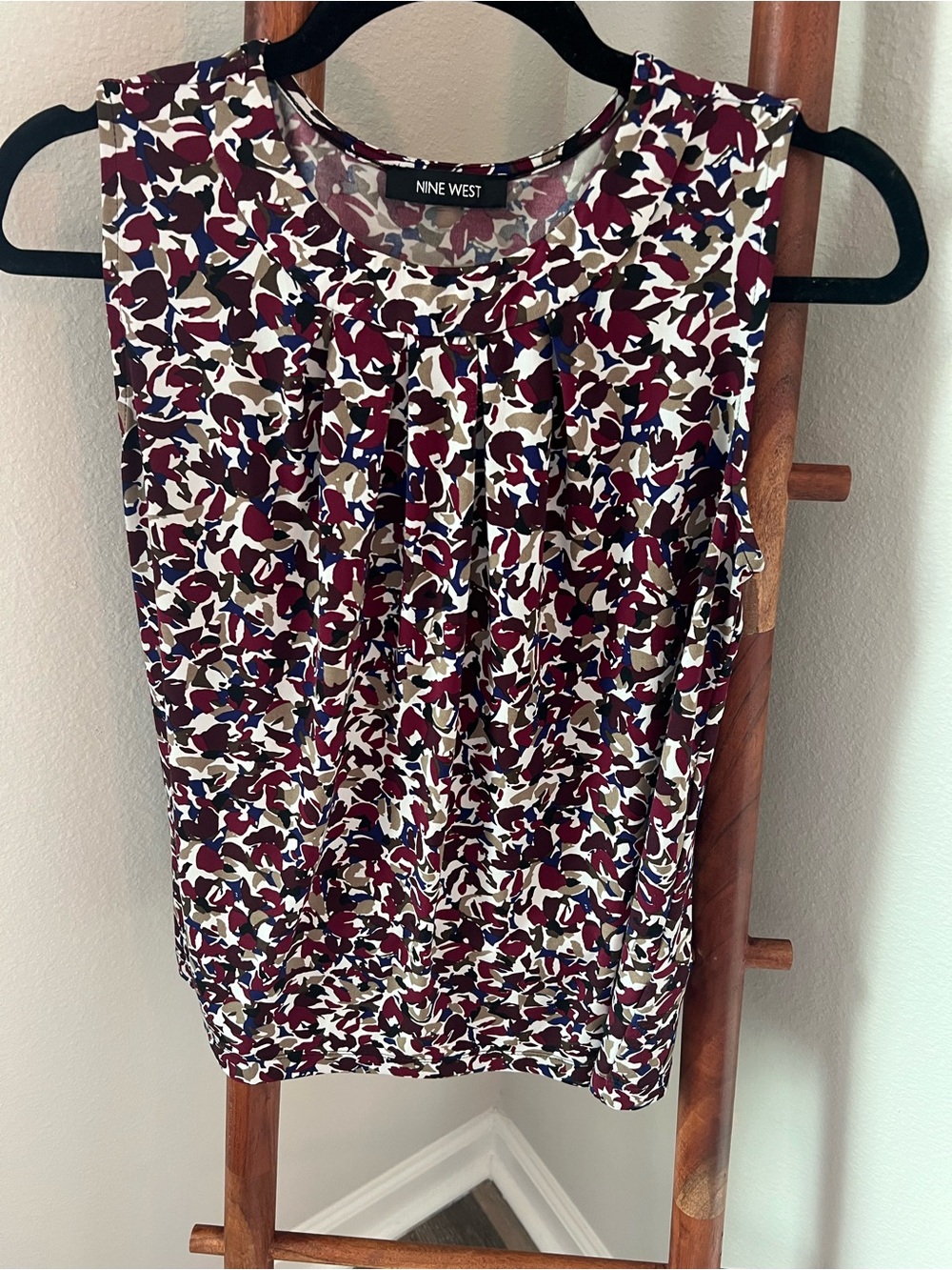 Nine West Burgundy Multi-Color Printed Sleeveless Camisole